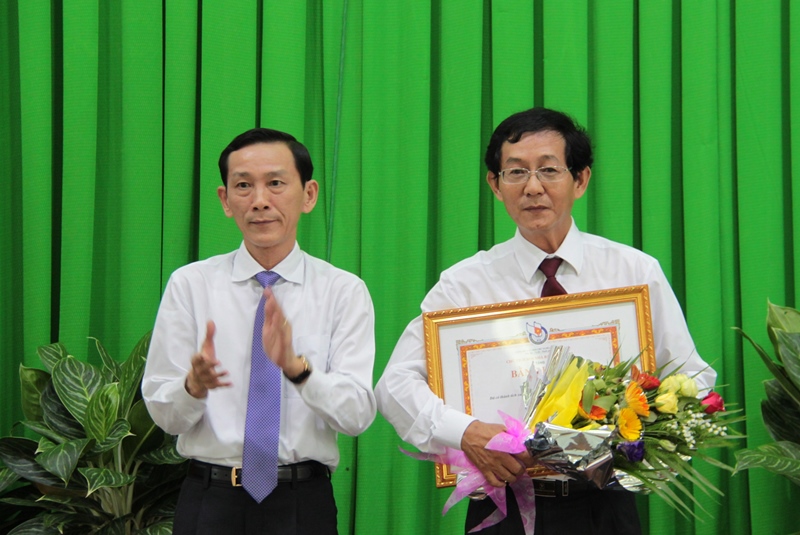 TP Cần Thơ trao thưởng giải Báo chí Phan Ngọc Hiển năm 2016
