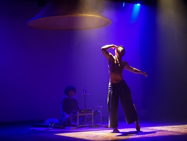 “Nón”: Thưởng thức vở múa đương đại kết hợp âm nhạc dân tộc