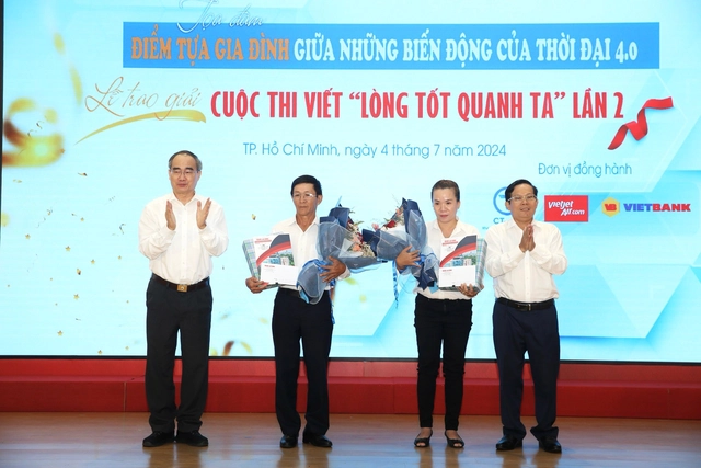 Báo Người Lao Động trao giải cuộc thi viết “Lòng tốt quanh ta”