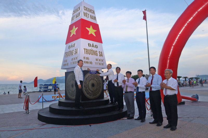 Khánh Hòa tổ chức tuần lễ trưng bày ảnh “Luật gia Việt Nam với biển, đảo quê hương”